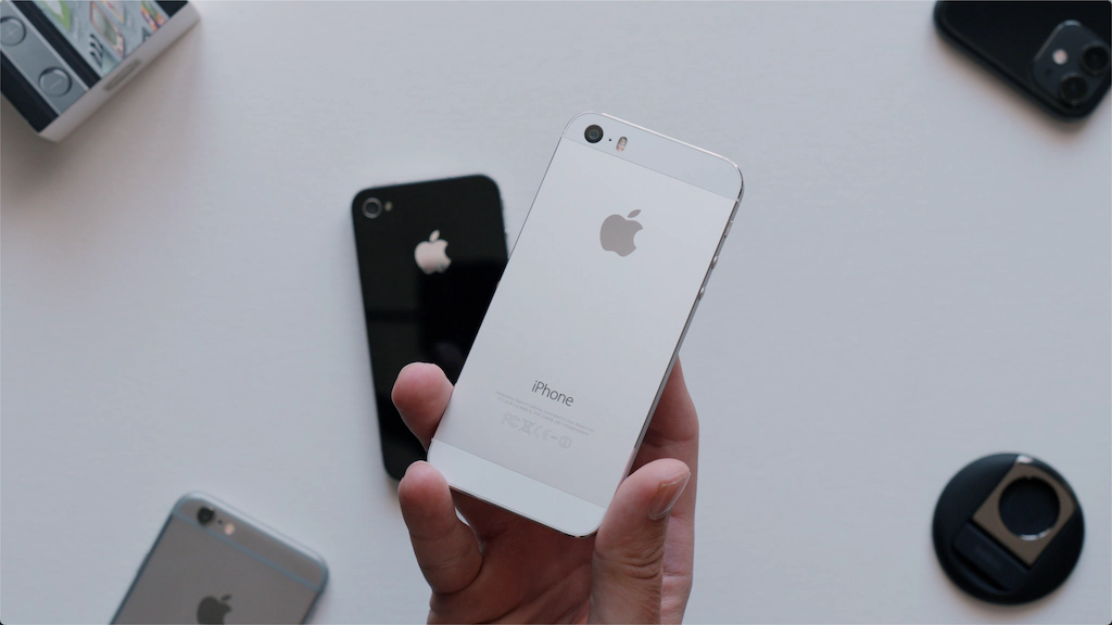 iphone-4s-w-2024-roku